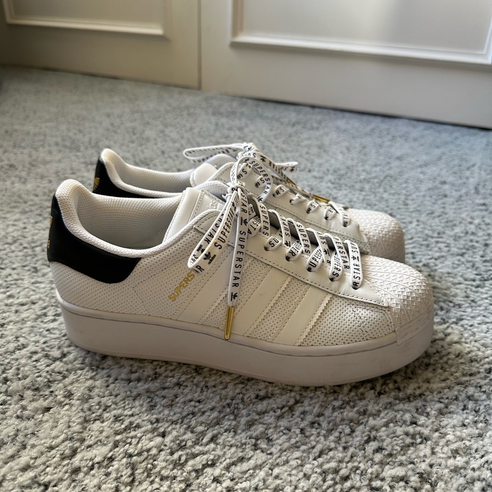 Wmns Superstar Bold 'Cloud White' (US 8)